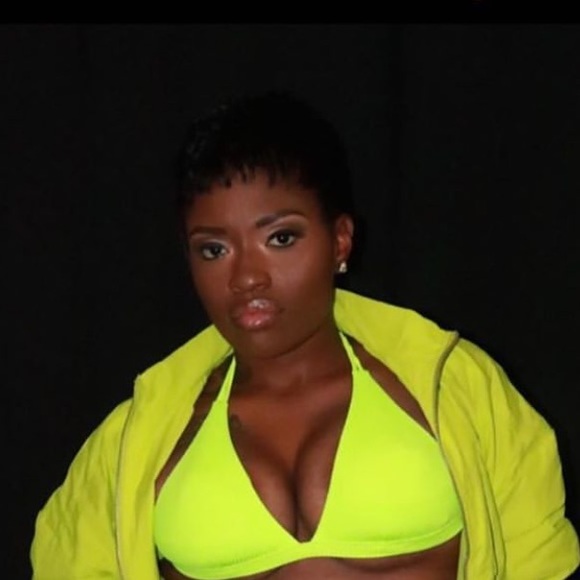 Meet your Posher, Ashley - Picture 1 of 1